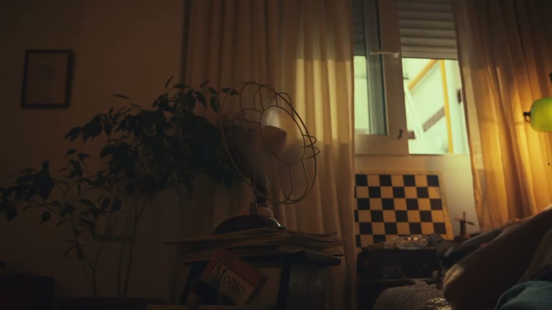 Bernal — Dientes (visualizer)